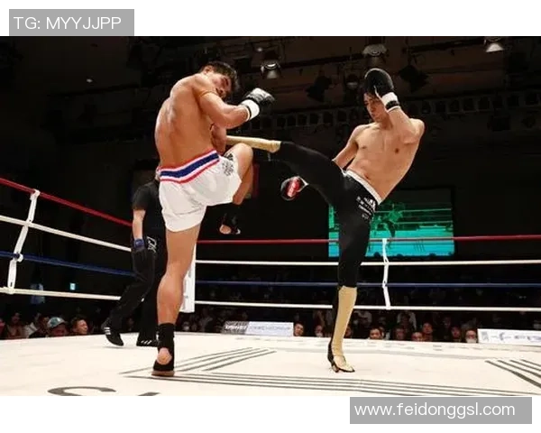 熊朝忠与奎洛激战在即谁将成为拳坛新王者的焦点之战